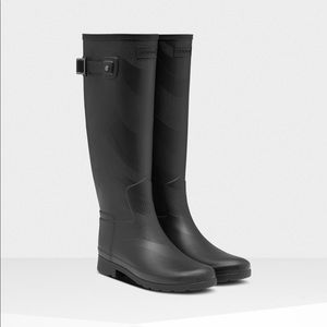 Hunter Refined Slim Fit Wave Texture Rain Boot
